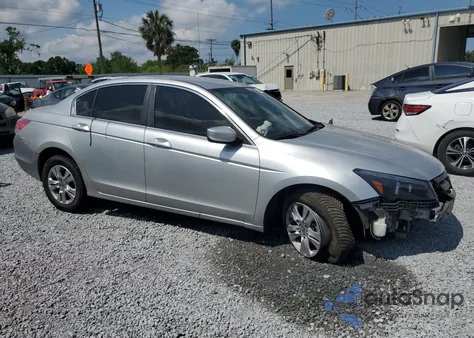 2011 Honda Accord Lxp z USA, uszkodzony, nr VIN 1HGCP2F49BA003251